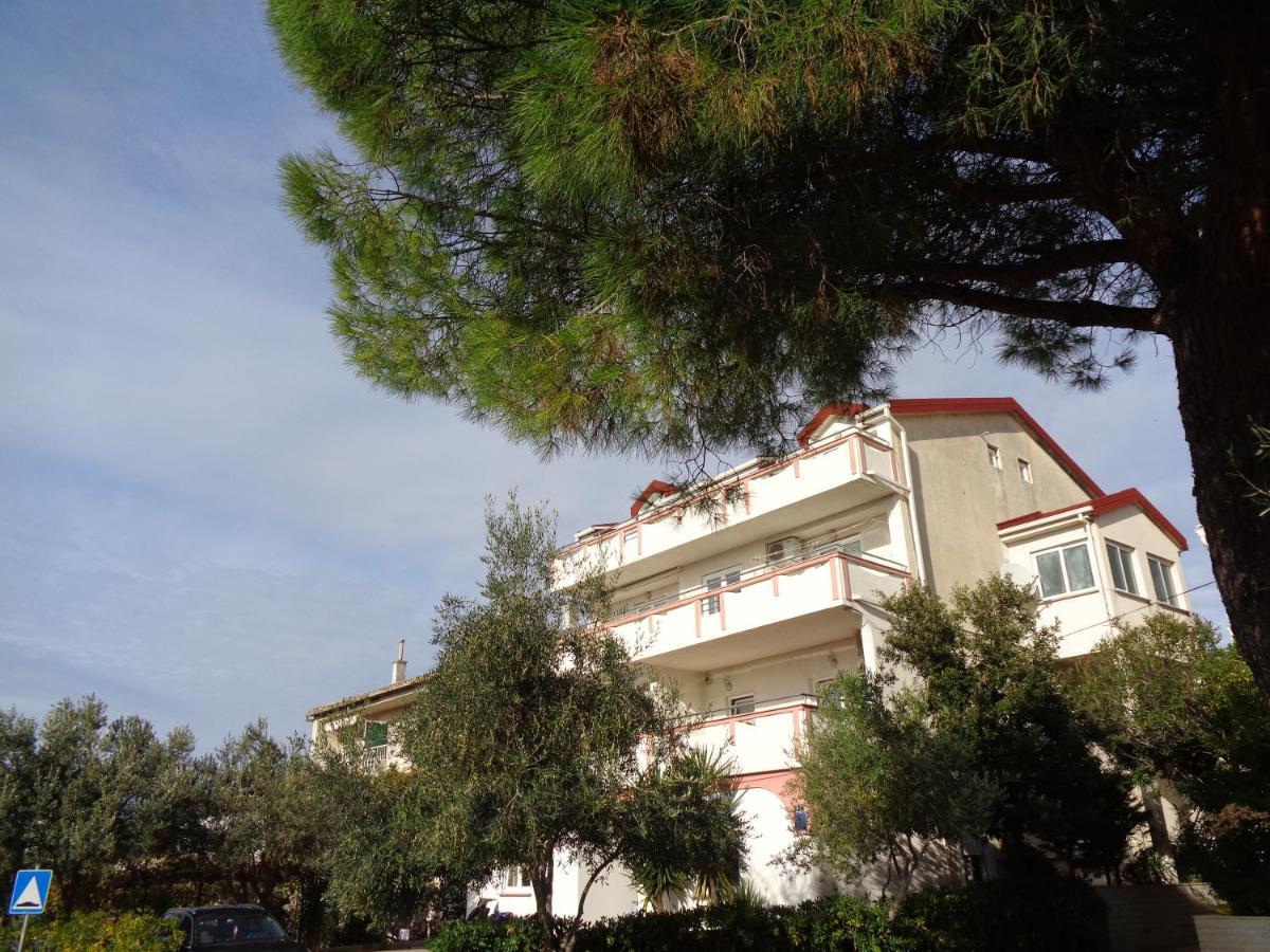 Apartments Miki 2 Novaglia Esterno foto
